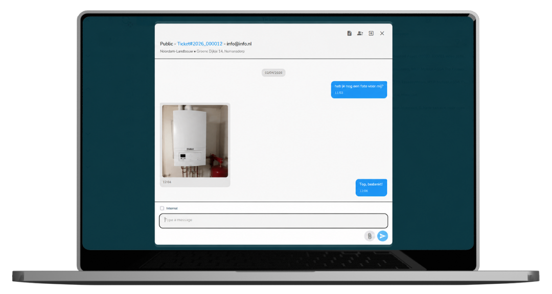 Chatfunctie voor communicatie tussen klant, planner en monteur binnen de Simple-Simon werkbonsoftware.